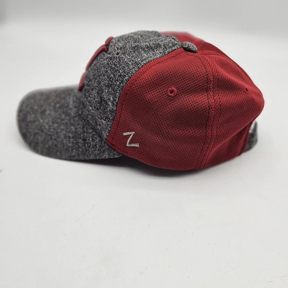 Louisville Cardinals Hat Cap Strap Back Womens Gray Red NCAA Basketball Harmony - Picture 3 of 10